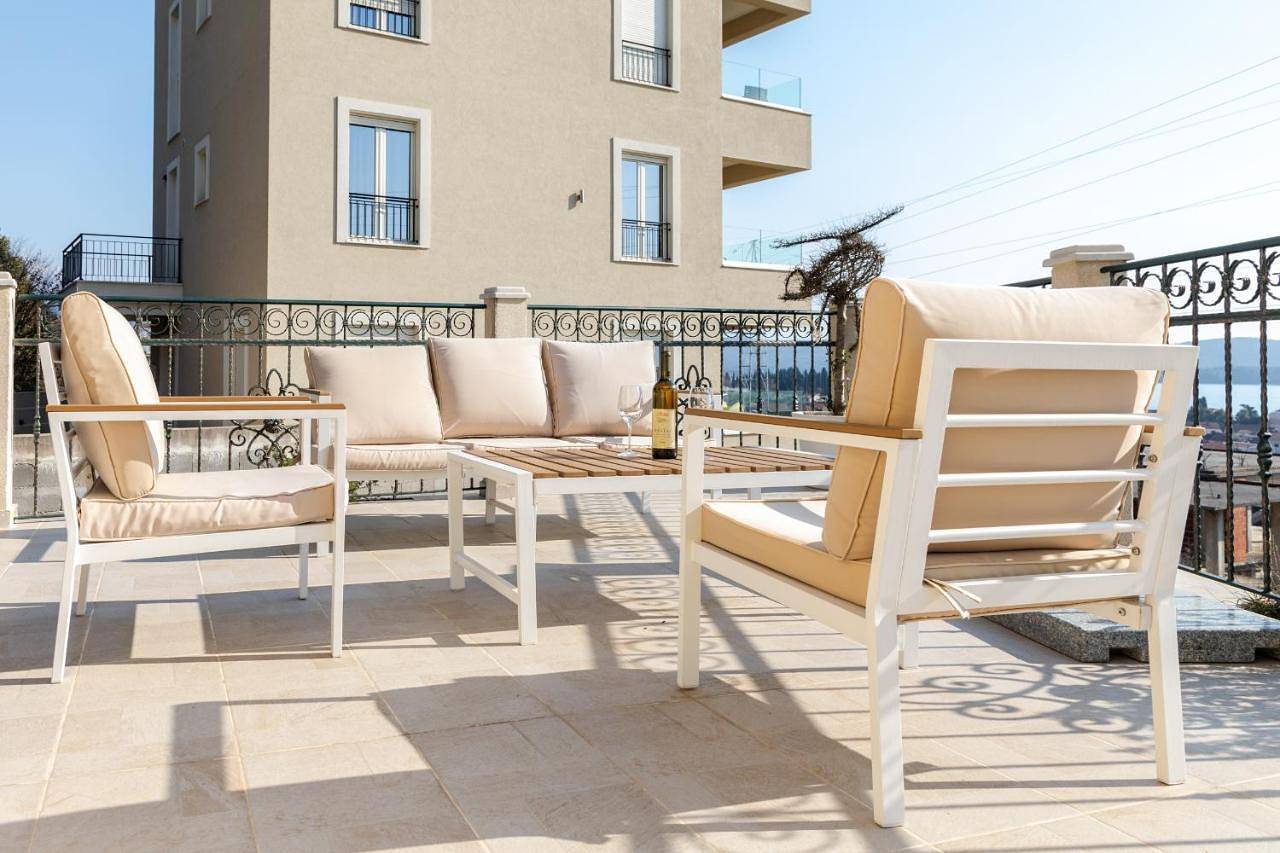 Cały apartament, Two-Bedroom Apartment in Tivat, Bay of Kotor
