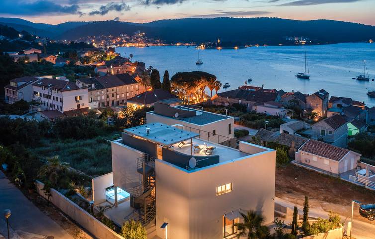 Ferienhaus für 6 Personen, mit Sauna und Pool sowie Terrasse - 1