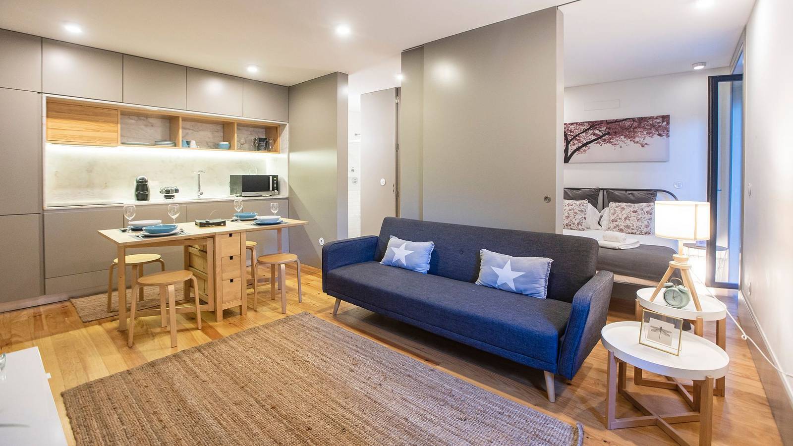 Apartamento entero, Downtown Studio w/ AC & Patio by LovelyStay in Santo Ildefonso, Cedofeita, Santo Ildefonso, Sé, Miragaia, São Nicolau e Vitória
