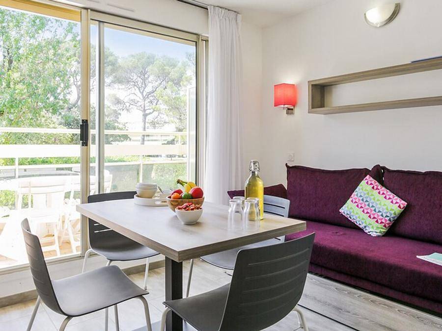 Pierre & Vacances Résidence La Corniche d'Or - Appartement 4 personnes - 1 chambre - Vue jardin in Saint-Raphaël, Massif de l'Esterel