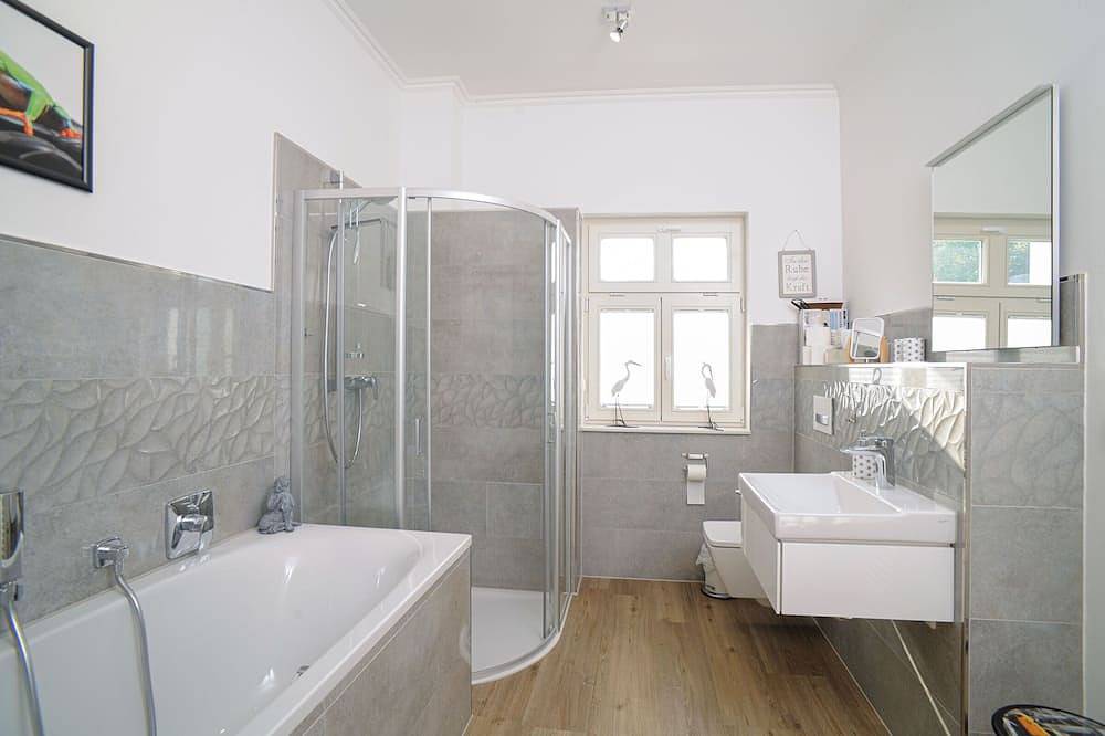 Ganze Wohnung, Silvaner Ferienwohnung im Königshof Freyburg (Unstrut) in Freyburg (Unstrut), Saale-Unstrut