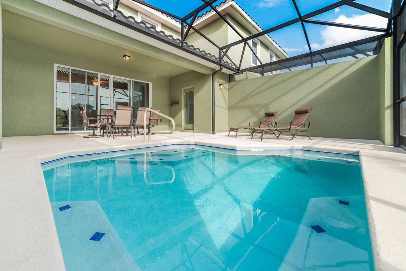 The Perfect Townhome with a beautiful Private Pool, Orlando Townhome 5009 in ChampionsGate, Central Florida