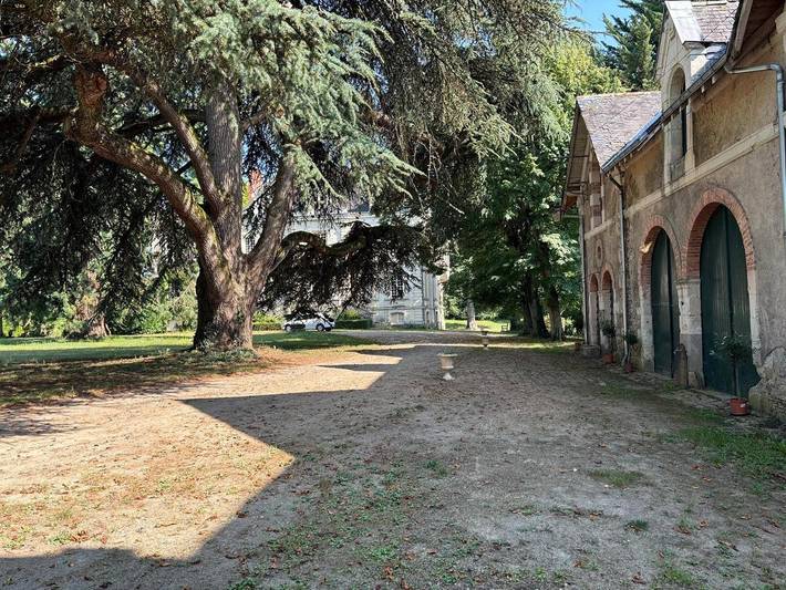 Gîte pour 6 personnes, avec jardin ainsi que terrasse et vue dans La Meignanne