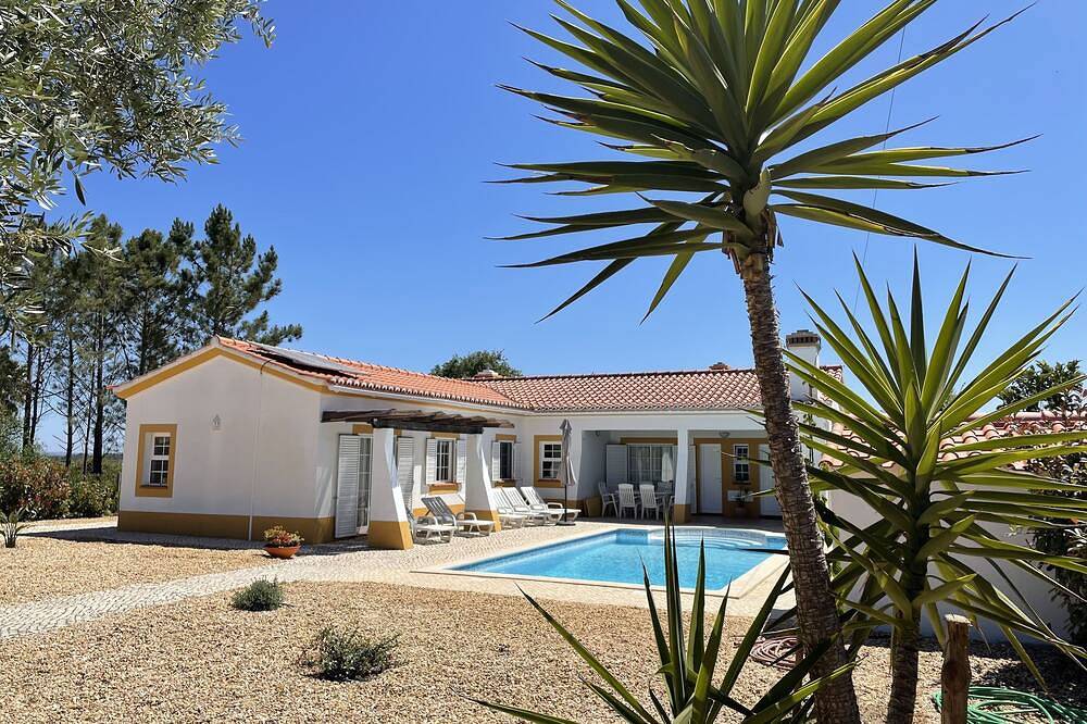 Schöne Familien-Villa mit Pool im Natur Park der Costa Vicentina in Arrifana, Aljezur