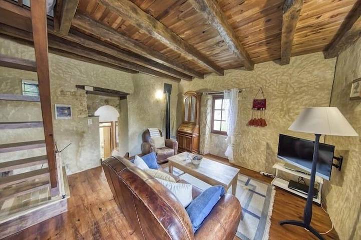 Location de vacances pour 3 personnes, avec piscine ainsi que jardin et terrasse à Saint-Marcel-du-Périgord - 4
