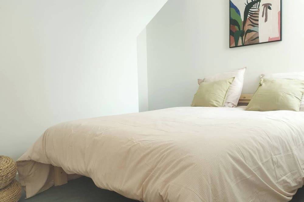 Entire apartment, Charming all-comfort studio, free parking in Anzin, Valenciennes region