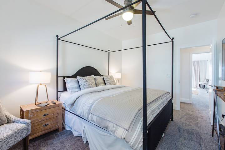 Ferienhaus für 11 Personen, mit Pool und Whirlpool sowie Balkon - 1