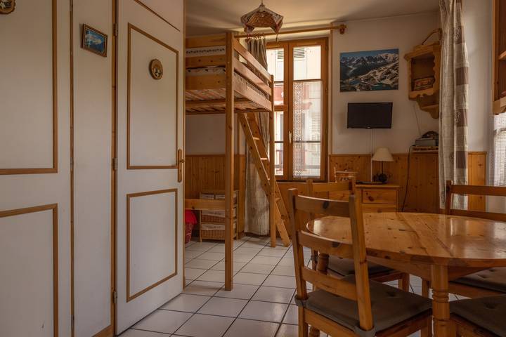 Entire apartment, Studio in the center of St Gervais village with balcony in Saint-Gervais-les-Bains, Pays du Mont-Blanc