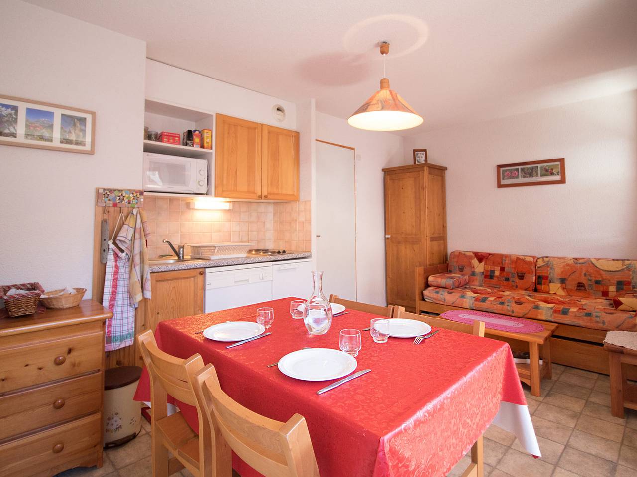 Entire studio, Cozy apartment for 3/4 guests in Aussois in Aussois, Saint-Jean-de-Maurienne region