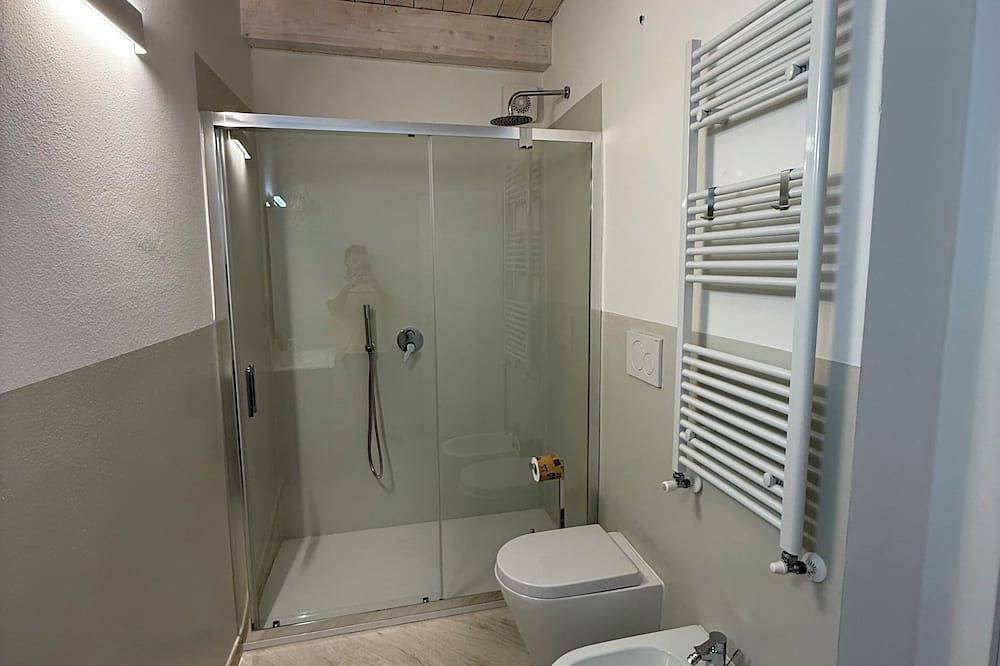 La Dimora di Roberta is located within walking distance of the Fortress and the historic center. in Montalcino, Val d'Orcia