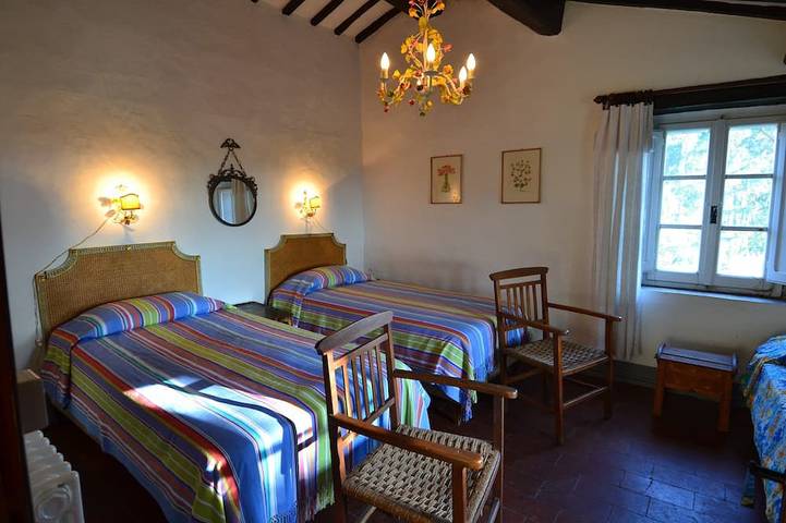 Villa in Città della Pieve. A peaceful oasis among woods and olive groves in Città della Pieve, Perugia Province