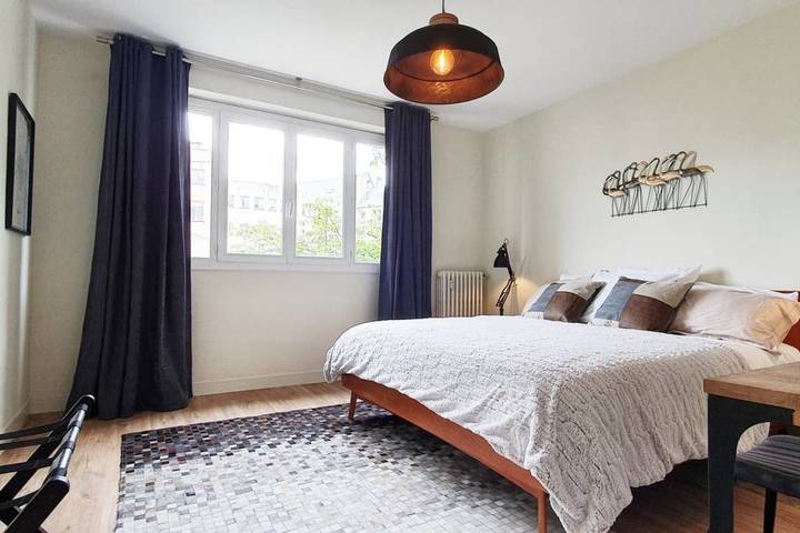 Gîte pour 6 personnes, avec balcon, adapté aux familles à Caen - 2