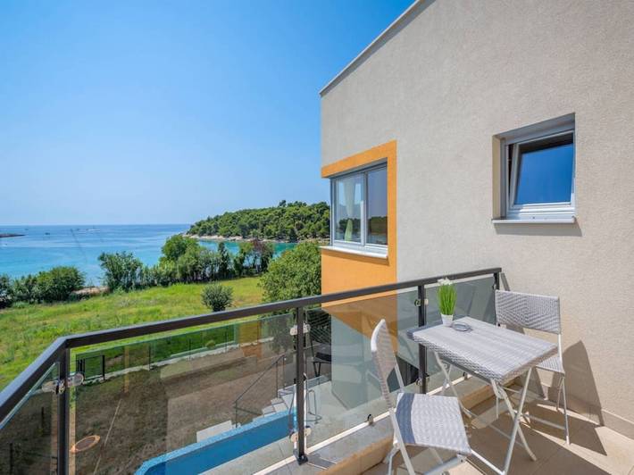 Ferienhaus für 10 Personen, mit Garten und Sauna sowie Pool