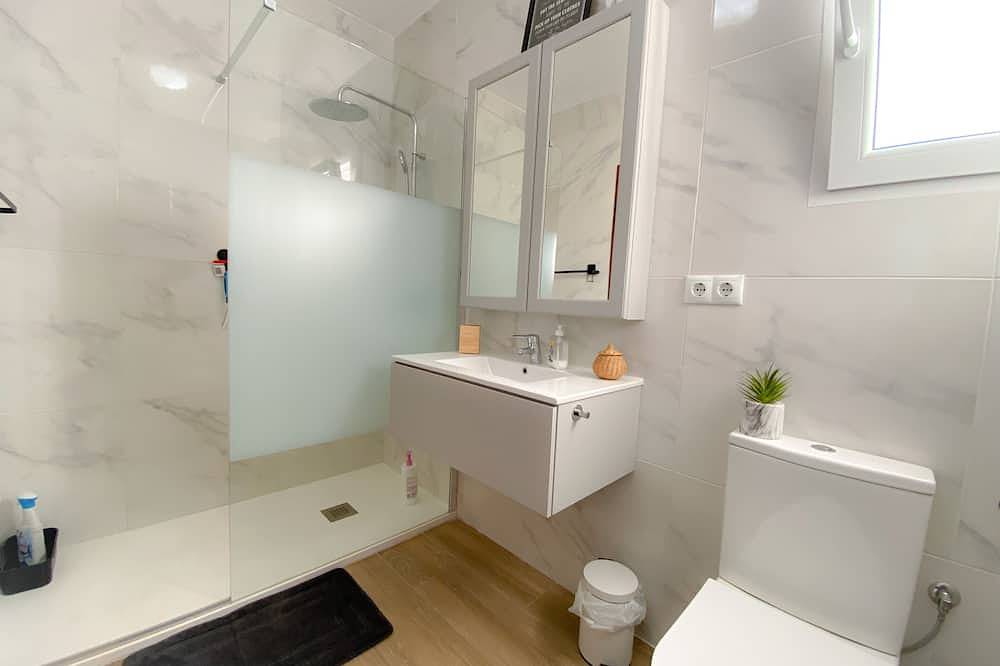 Whole house 4km from the sea and access to 10 free swimming pools, Orihuela Costa in Panorama Golf, Orihuela