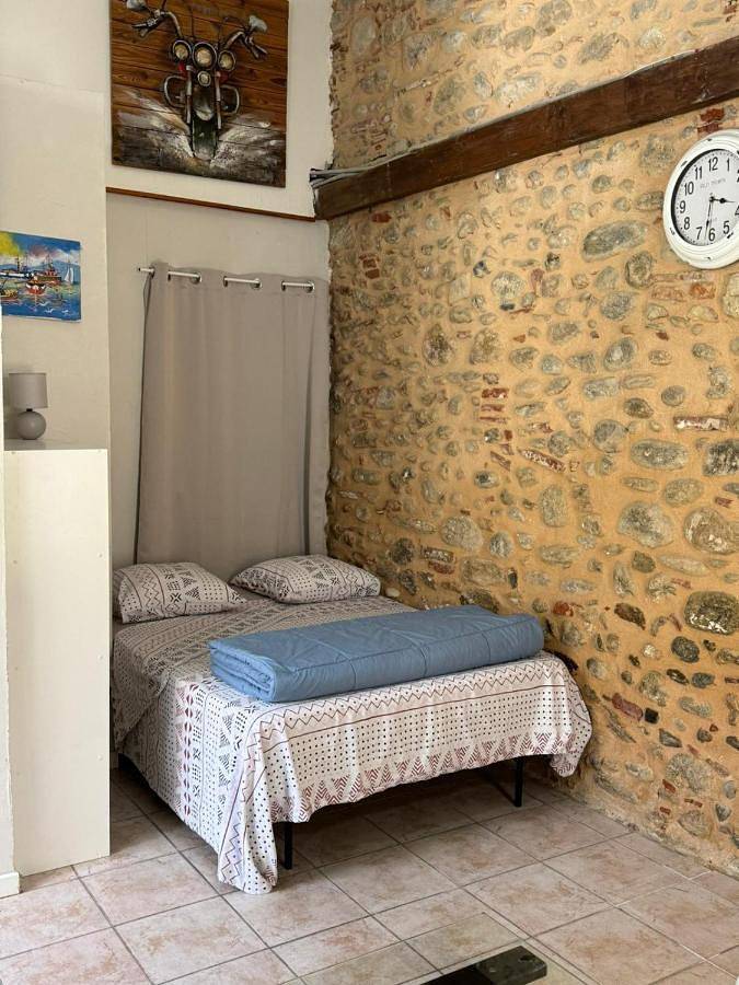 Appartement entier, Studio centre ville du Boulou pour 2 personnes- check in 18h 20h check out 11h max juillet-aout 1 semaine minimum in Le Boulou, Région de Céret