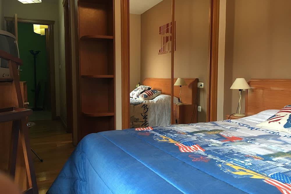 Entire apartment, Raxo Poio: Apartment/ flat - Raxó - Poio in Poio, Rías Baixas