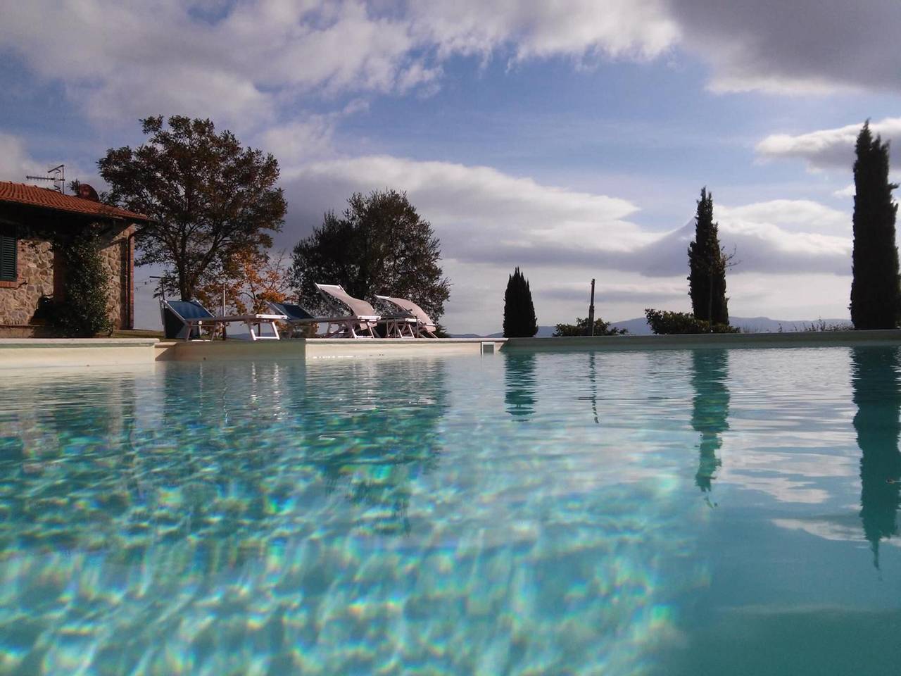 Entire apartment, Apartment 'Rosso - La Valle Del Sole' with Mountain View and Wi-Fi in Castiglione d'Orcia region, Val d'Orcia