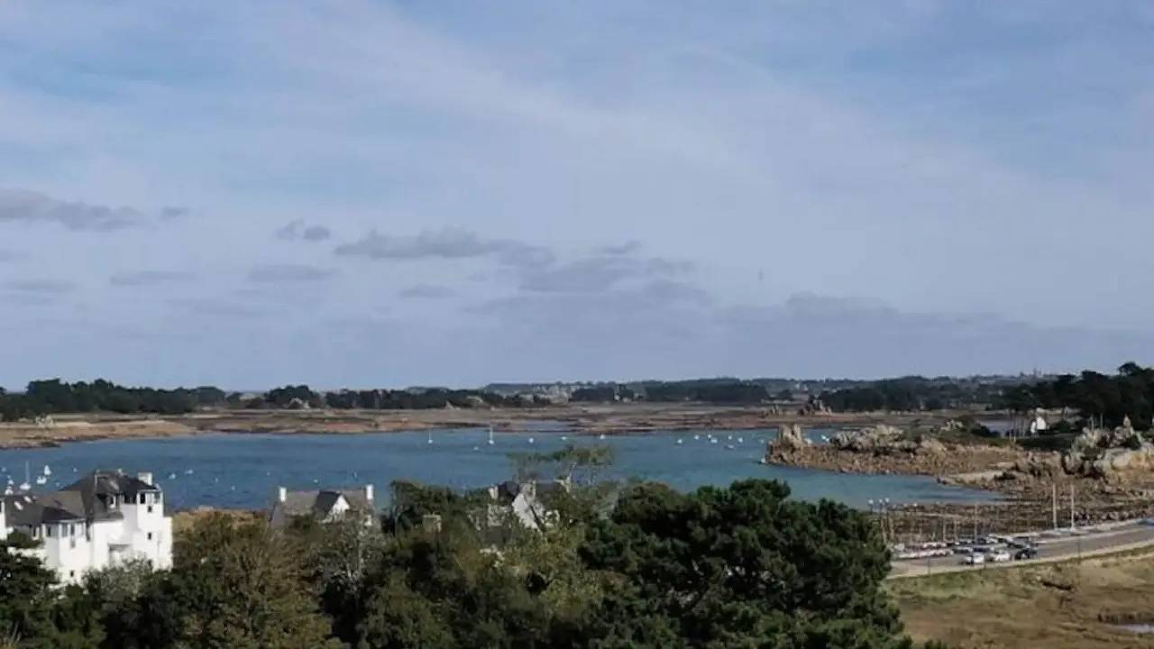 Maison de vacances pour 8 personnes avec terrasse in Port Blanc (Penvénan), Penvénan