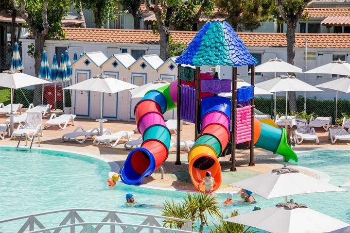 Bungalow für 6 Personen, mit Garten und Ausblick sowie Pool und Kinderpool in den Abruzzen - 2