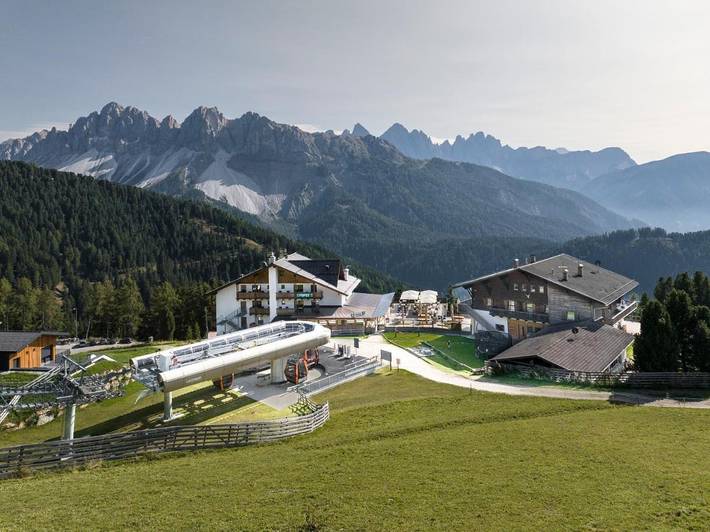 Chalet per 4 persone, con Balcone e Terrazza nonché Idromassaggio e Giardino a Bressanone
