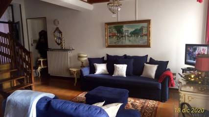 Gîte pour 5 personnes, avec vue et balcon dans Iseo
