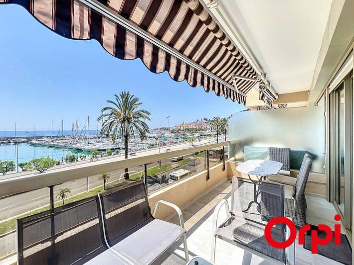 Vacation rental for 2 people, with terrace in Menton