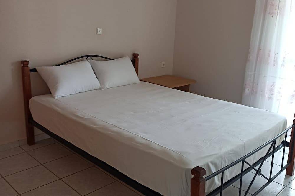 Ganze Wohnung, Διαμέρισμα Αριάδνη Καμένα Βούρλα 100 μέτρα από τη θάλασσα in Kamena Vourla, Fthiotida