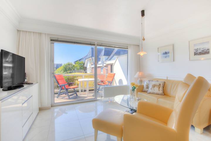 Holiday letting for 2 people, with balcony and sauna as well as hot tub, with pets in Sylt