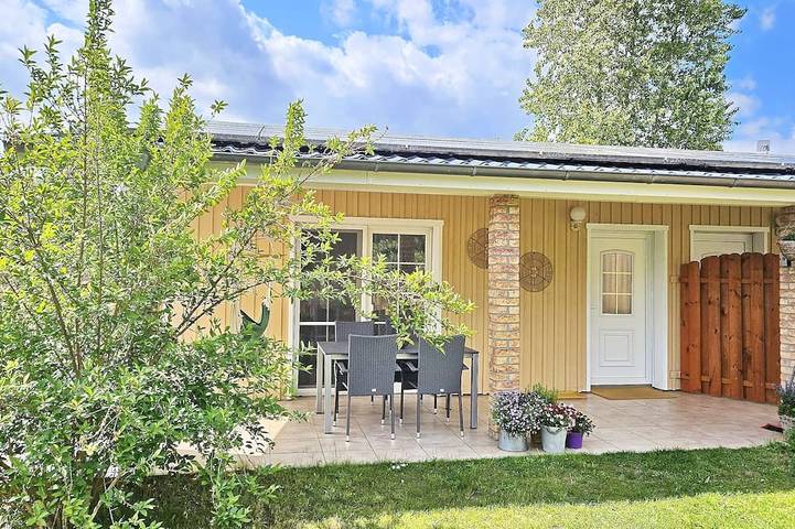Ferienhaus für 2 Personen, mit Garten in Zurow