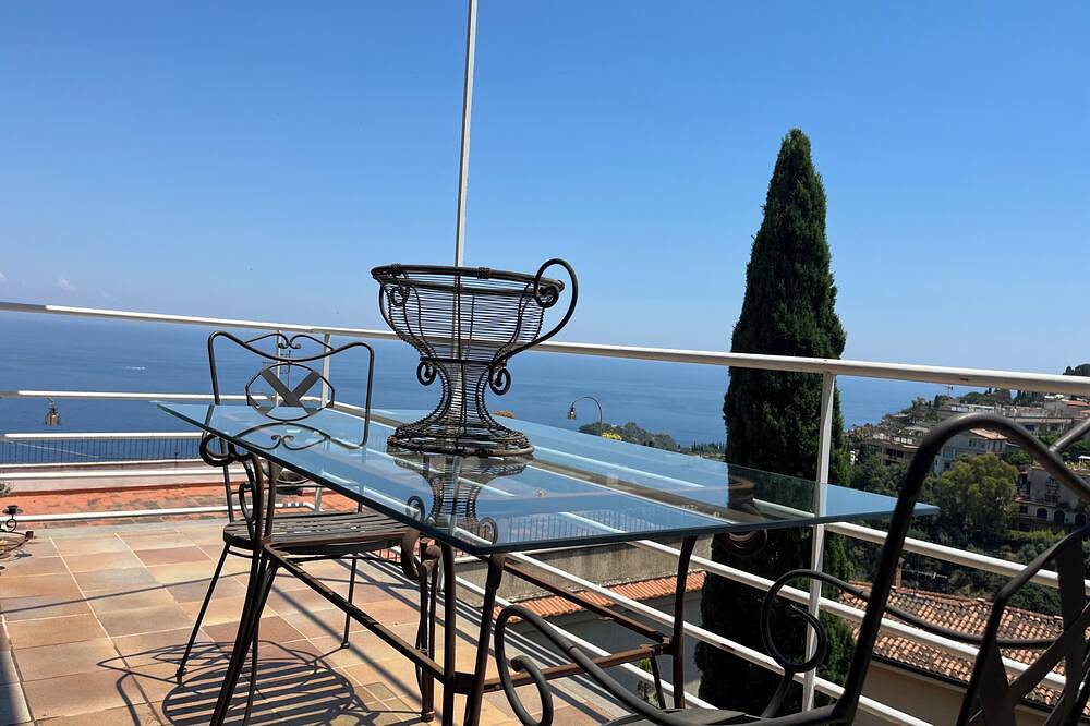 Villa pour 6 Personnes dans Taormina, Province de Messina
