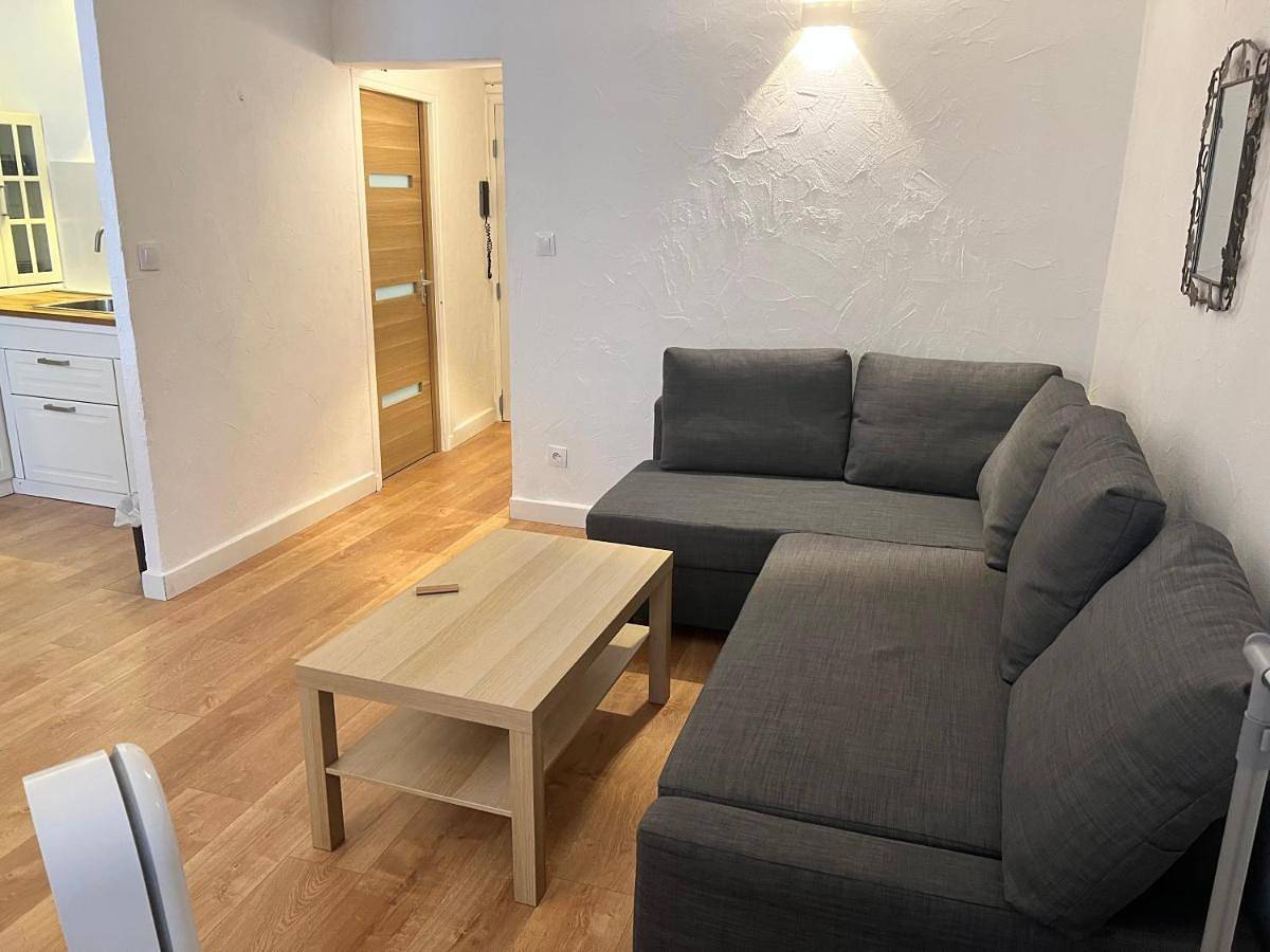 Appartement entier, One-Bedroom Apartment in Toulon, Côte méditerranéenne (France)