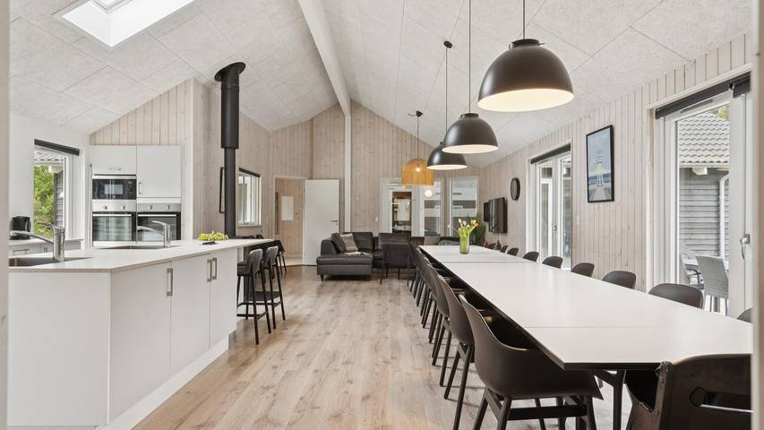Ferienhaus für 24 Personen, mit Terrasse und Garten sowie Sauna in Henne Strand - 2
