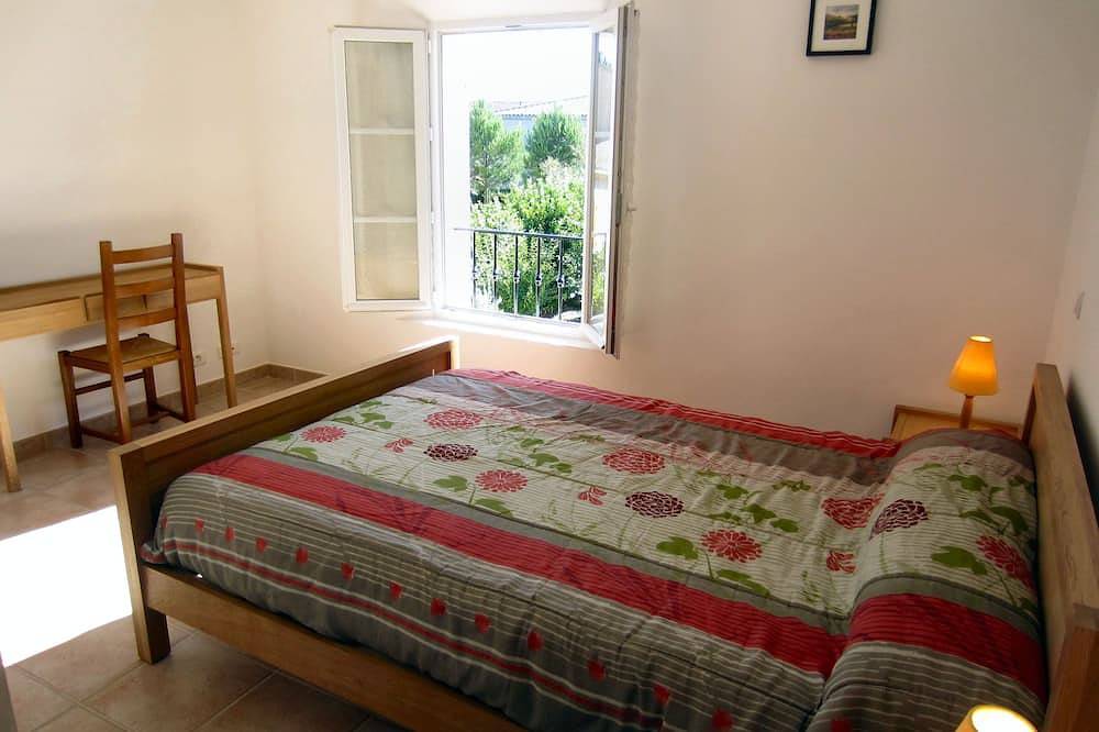 La Tour d'Aigues : rental with private pool for vacation in Luberon. in La Tour-d'Aigues, Parc naturel régional du Luberon