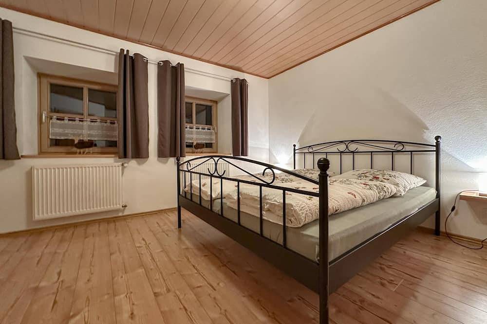 Ganze Wohnung, Moderne Wohnung mit Terrasse im Bayerischen Wald in Viechtach, Ostbayern