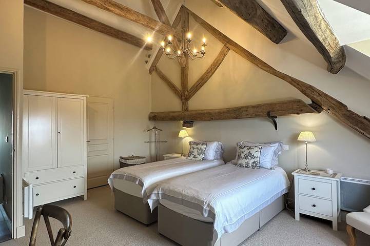 Location de vacances pour 6 personnes, avec jacuzzi ainsi que terrasse et jardin, animaux acceptés à Meursault - 4