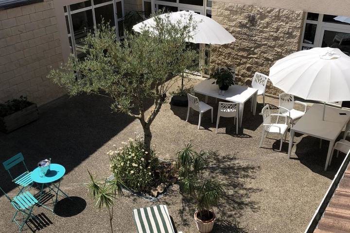 Appartement de vacances pour 4 personnes, avec Terrasse ainsi que Jardin et Piscine dans les Deux-Sèvres - 2