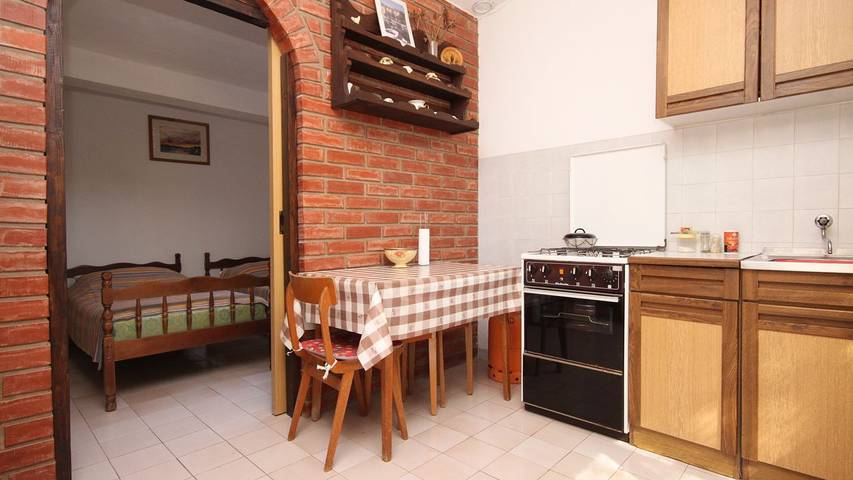 Location de vacances pour 4 personnes, avec terrasse, animaux acceptés à Sali - 2