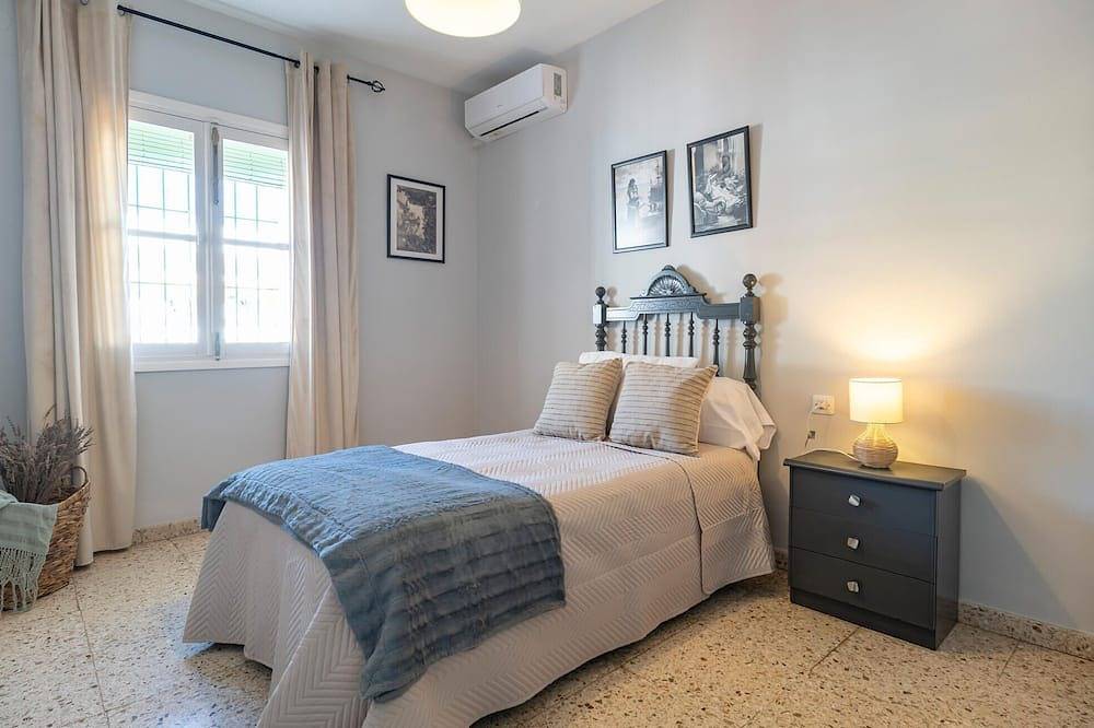 Apartamento entero, Precioso apartamento de 4 habitaciones. in Peñaflor, Provincia de Sevilla