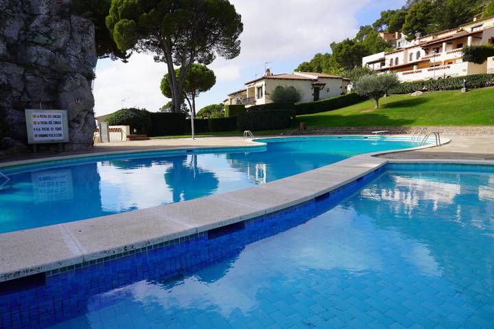 Casa rural para 6 personas, con jardín y balcón además de vistas al mar y piscina en L' Estartit - 4