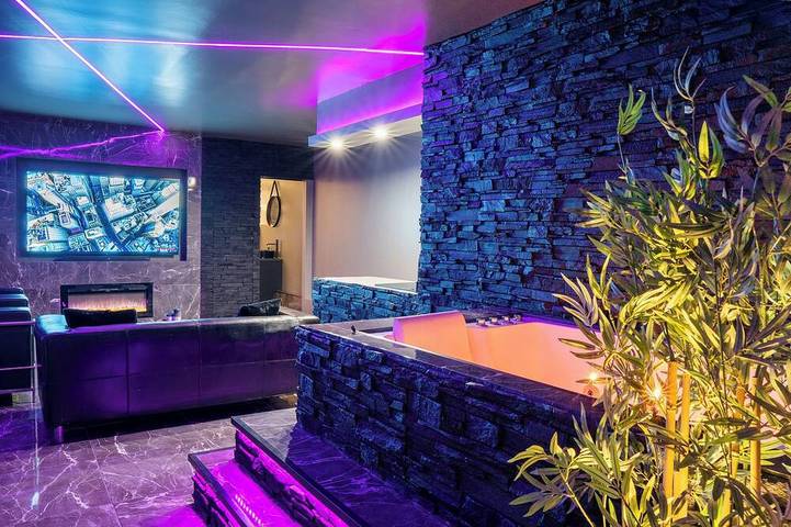 Gîte pour 2 personnes, avec Jacuzzi à Coignières
