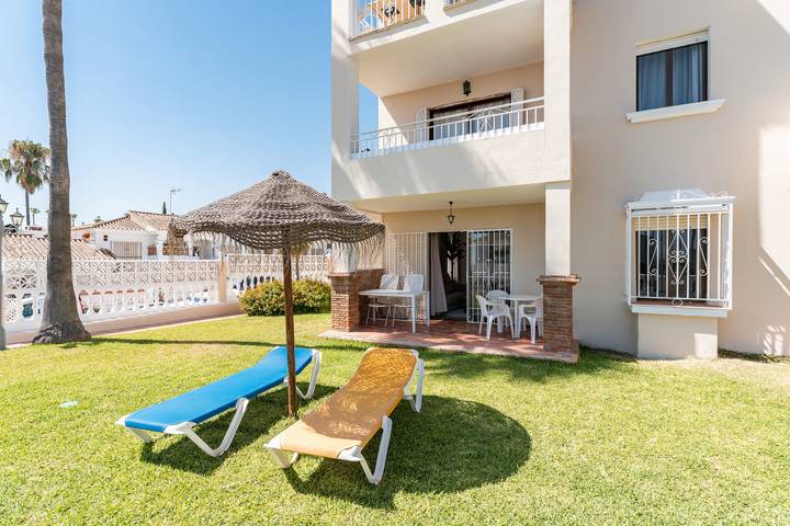 Holiday rental for 4 people, with garden and children pool, with pets in La Cala de Mijas