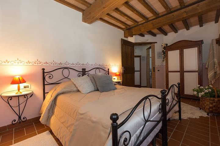 Appartamento intero, Appartamento in agriturismo (Melograno 6+1), Area Volterra, San Gimignano,Pisa in Peccioli, Pisa e dintorni