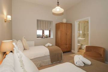 Cottage for 12 People in Shropshire, West Midlands, Photo 3