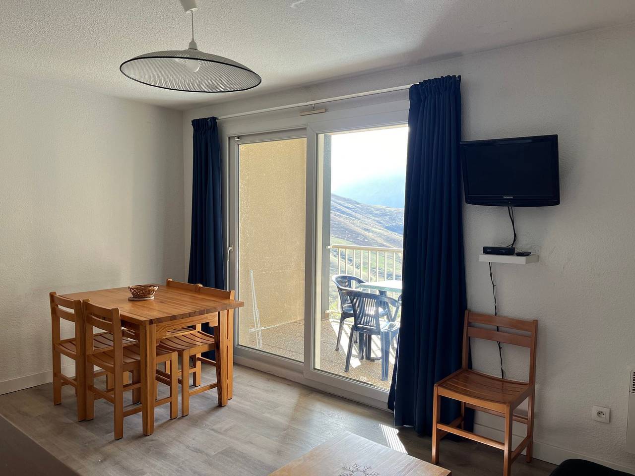 Estudio entero, Estudio acogedor con acceso a pistas, balcón y spa in Germ, Pirineos franceses