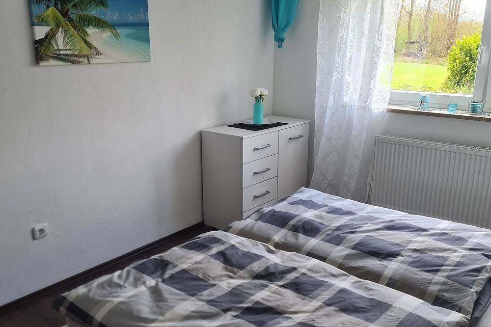 Ganze Wohnung, Ferienwohnung Sonnenblick in ländlicher Idylle in Neudrossenfeld, Frankenalb