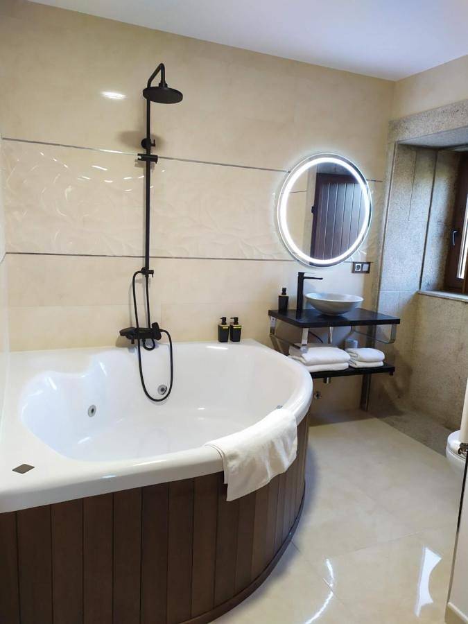 Casa rural para 2 personas, con Terraza y Jacuzzi además de Jardín y Vistas en Galicia - 3