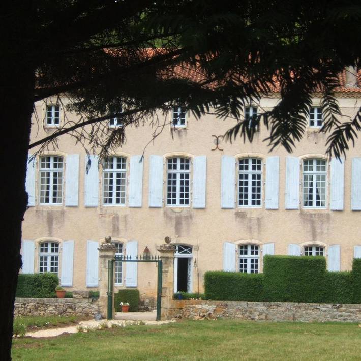 Maison d’hôte pour 3 personnes, avec Terrasse et Jardin ainsi que Piscine et Vue