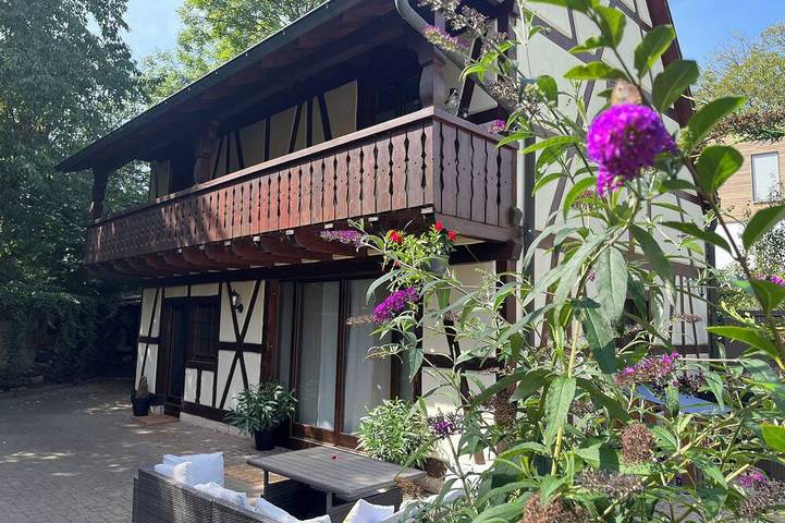 Location de vacances pour 5 personnes, avec Jardin et Piscine dans Hésingue