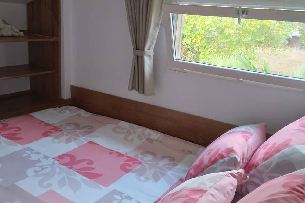 Ganze Wohnung, Appartement au calme 1er étage avec Balcon et Patio,à 18km de la mer in Landébia, Dinan und Umgebung