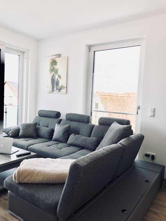 Ferienwohnung für 4 Personen, mit Balkon und Terrasse sowie Garten und Seeblick am Brombachsee